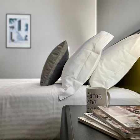 Hotel Gardenia Fiera Cermenate ภายนอก รูปภาพ