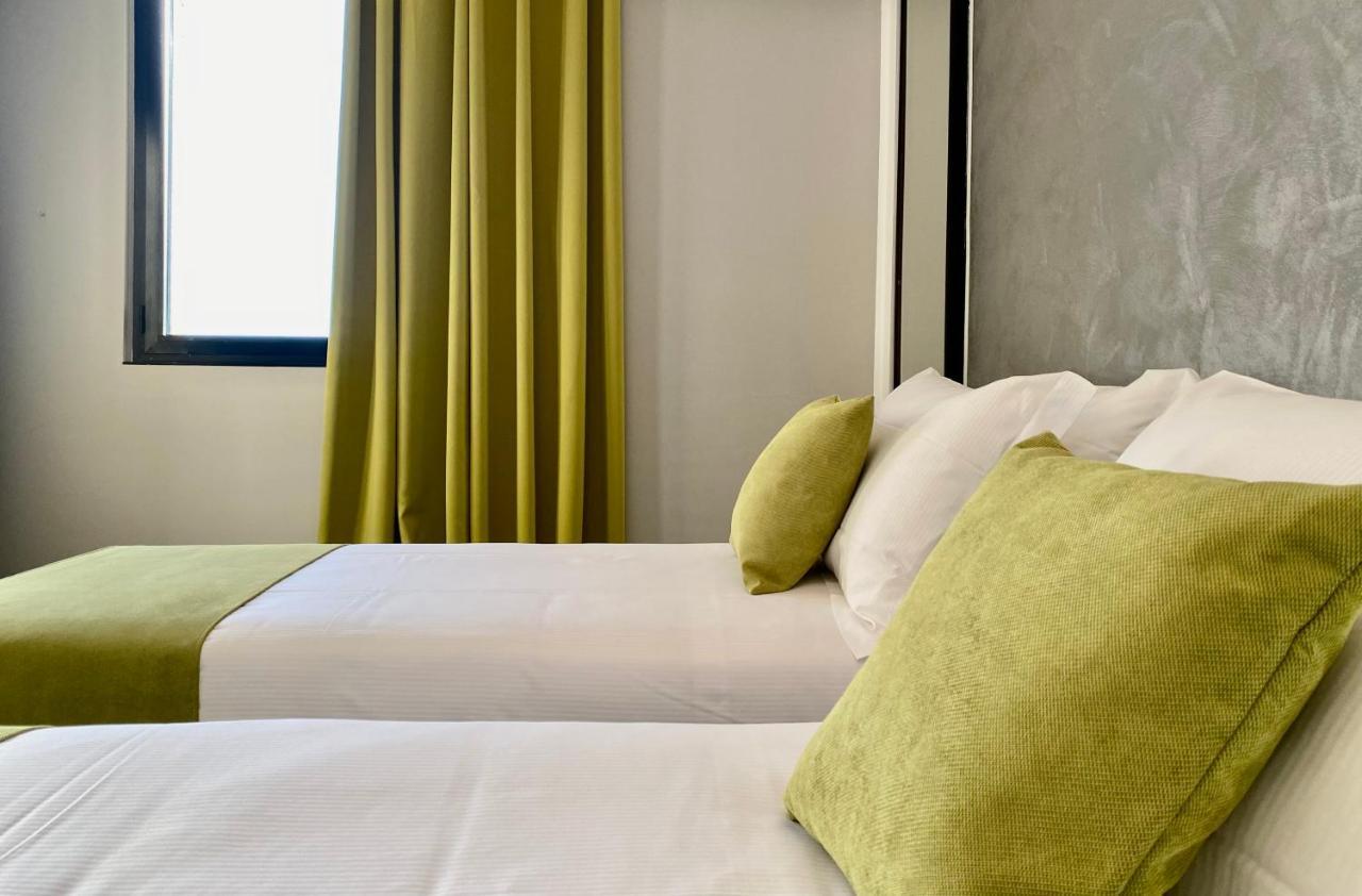 Hotel Gardenia Fiera Cermenate ภายนอก รูปภาพ